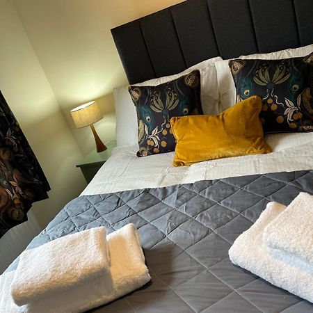 Hare And Hounds Hotel Foulridge ภายนอก รูปภาพ