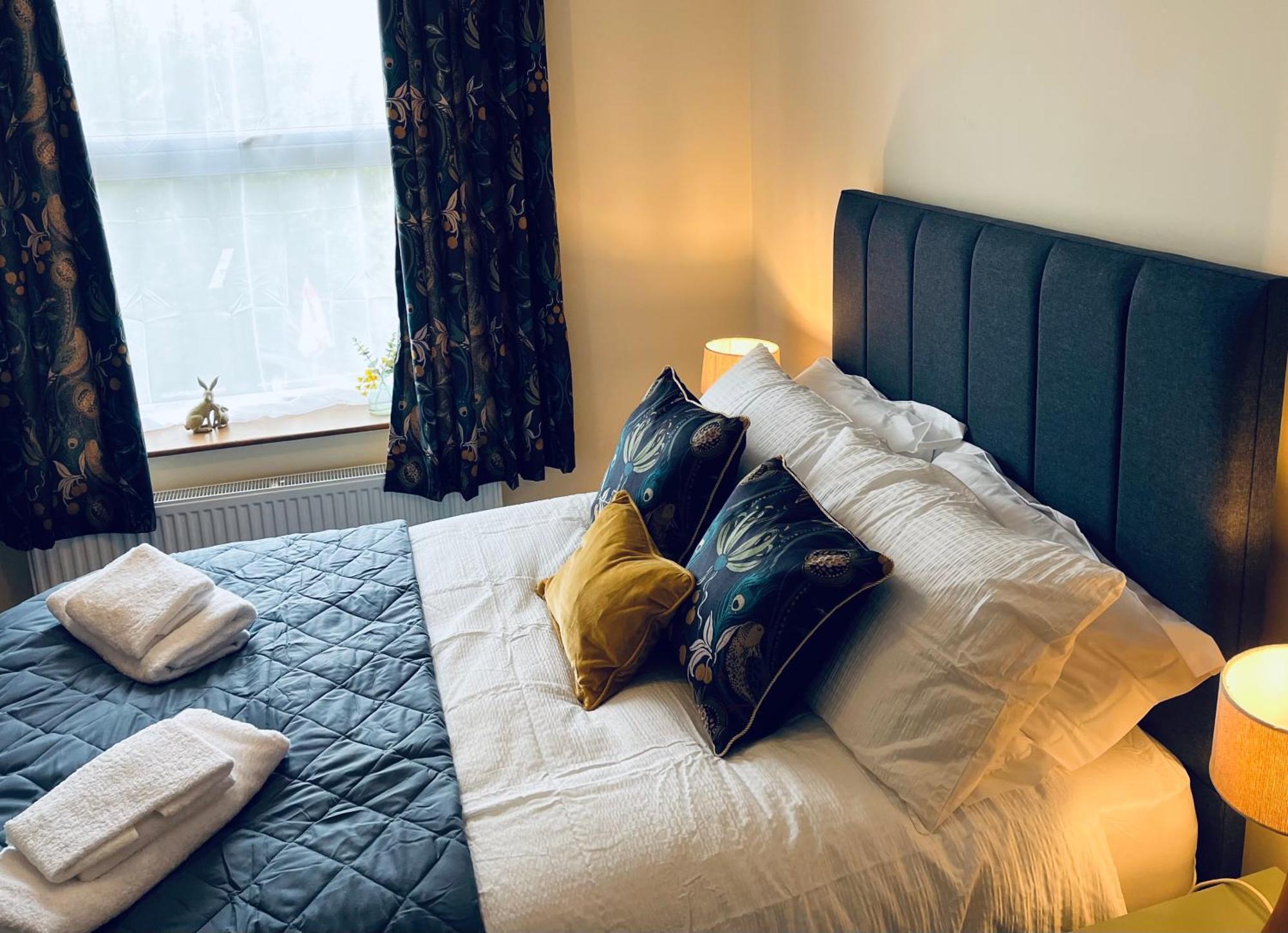 Hare And Hounds Hotel Foulridge ภายนอก รูปภาพ